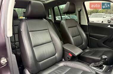Внедорожник / Кроссовер Volkswagen Tiguan 2016 в 