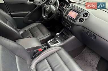 Внедорожник / Кроссовер Volkswagen Tiguan 2016 в 