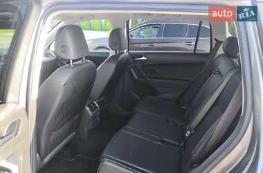 Внедорожник / Кроссовер Volkswagen Tiguan 2020 в 