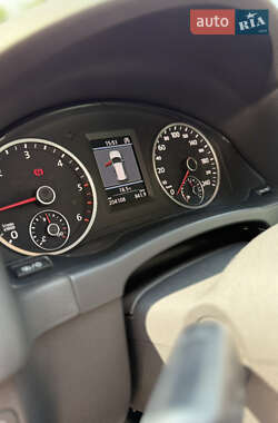 Позашляховик / Кросовер Volkswagen Tiguan 2013 в 