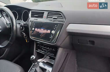 Внедорожник / Кроссовер Volkswagen Tiguan 2016 в Бродах