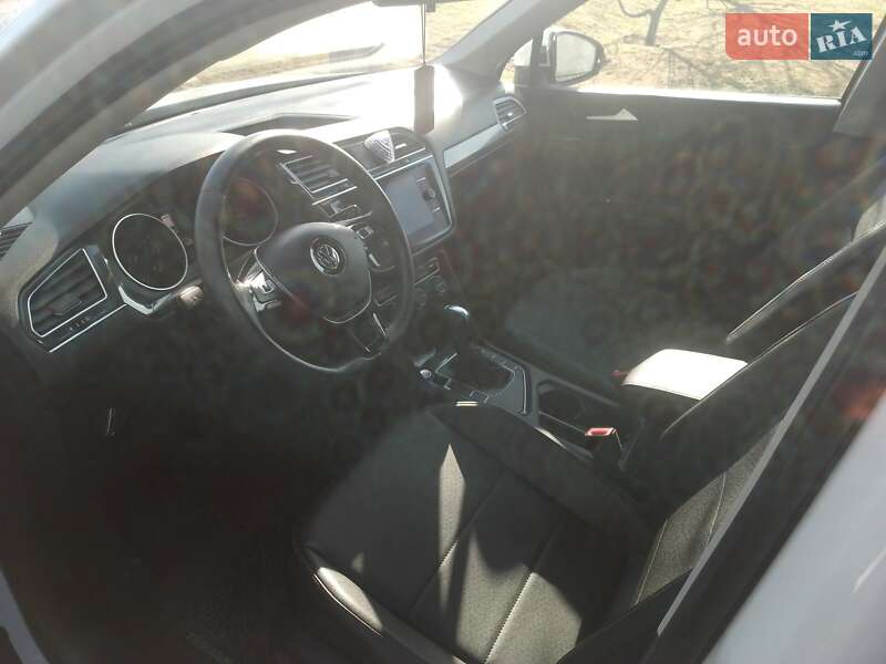 Внедорожник / Кроссовер Volkswagen Tiguan 2020 в Черноморске фото 3 Внедорожник / Кроссовер Volkswagen Tiguan 2020 в Черноморске