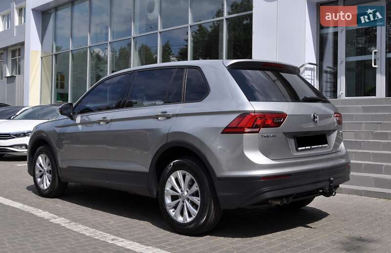 Внедорожник / Кроссовер Volkswagen Tiguan 2016 в Одессе