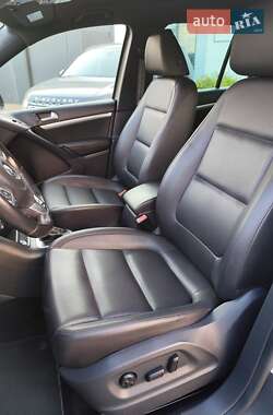 Внедорожник / Кроссовер Volkswagen Tiguan 2016 в 