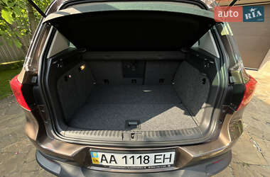 Внедорожник / Кроссовер Volkswagen Tiguan 2012 в 