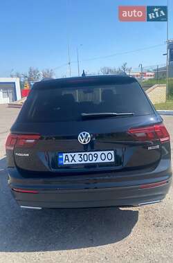 Внедорожник / Кроссовер Volkswagen Tiguan 2021 в 