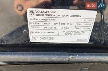 Внедорожник / Кроссовер Volkswagen Tiguan 2021 в 