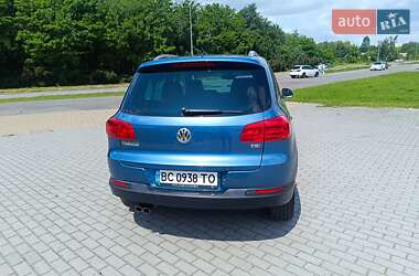 Внедорожник / Кроссовер Volkswagen Tiguan 2016 в 