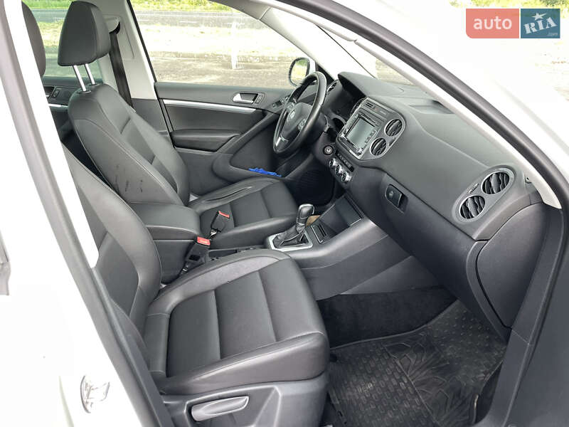 Позашляховик / Кросовер Volkswagen Tiguan 2014 в Харкові