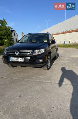 Внедорожник / Кроссовер Volkswagen Tiguan 2016 в Черновцах