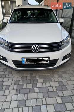 Внедорожник / Кроссовер Volkswagen Tiguan 2011 в Белой Церкви