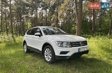 Внедорожник / Кроссовер Volkswagen Tiguan 2020 в Львове