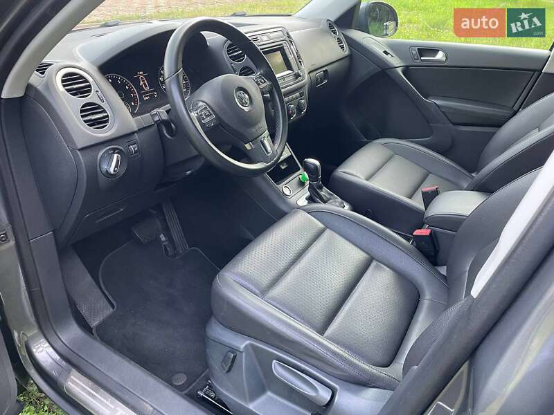 Внедорожник / Кроссовер Volkswagen Tiguan 2016 в Киеве