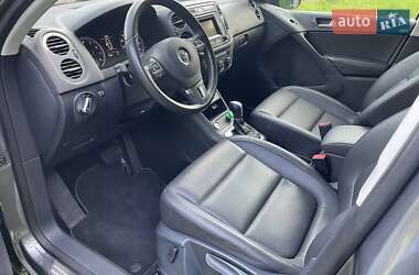 Внедорожник / Кроссовер Volkswagen Tiguan 2016 в 