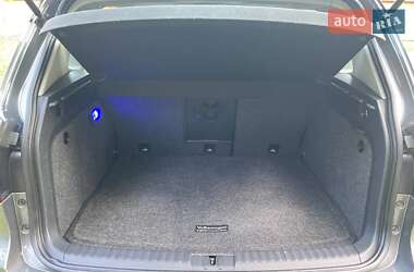Внедорожник / Кроссовер Volkswagen Tiguan 2016 в 