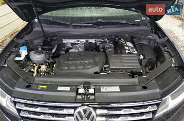 Внедорожник / Кроссовер Volkswagen Tiguan 2020 в 