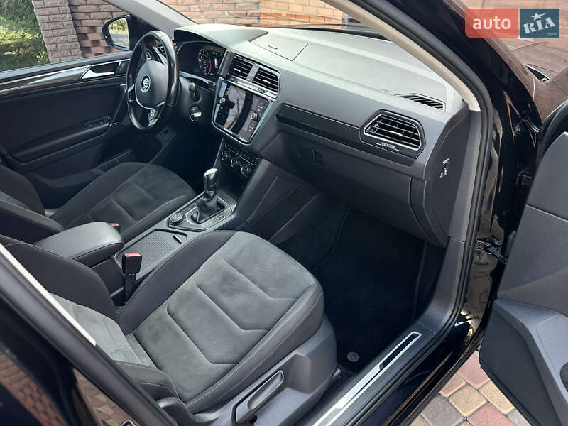 Внедорожник / Кроссовер Volkswagen Tiguan 2017 в Бородянке