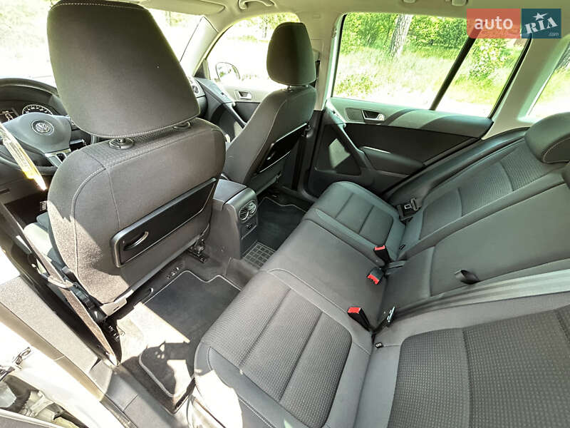 Внедорожник / Кроссовер Volkswagen Tiguan 2011 в Киеве