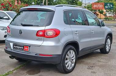 Внедорожник / Кроссовер Volkswagen Tiguan 2011 в 