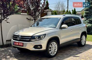 Внедорожник / Кроссовер Volkswagen Tiguan 2013 в 