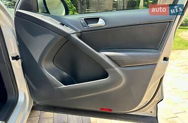 Внедорожник / Кроссовер Volkswagen Tiguan 2013 в 