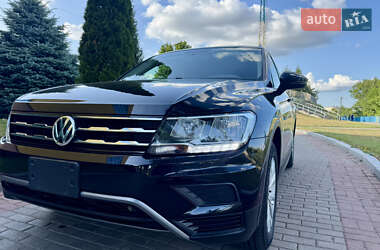 Внедорожник / Кроссовер Volkswagen Tiguan 2018 в Харькове
