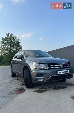 Позашляховик / Кросовер Volkswagen Tiguan 2017 в Житомирі