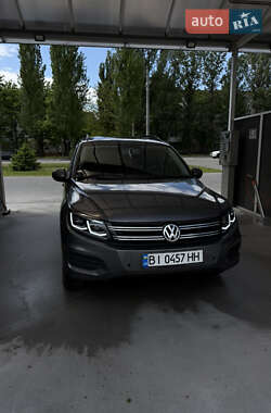 Позашляховик / Кросовер Volkswagen Tiguan 2015 в Кременчуці