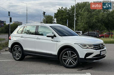 Позашляховик / Кросовер Volkswagen Tiguan 2022 в Києві