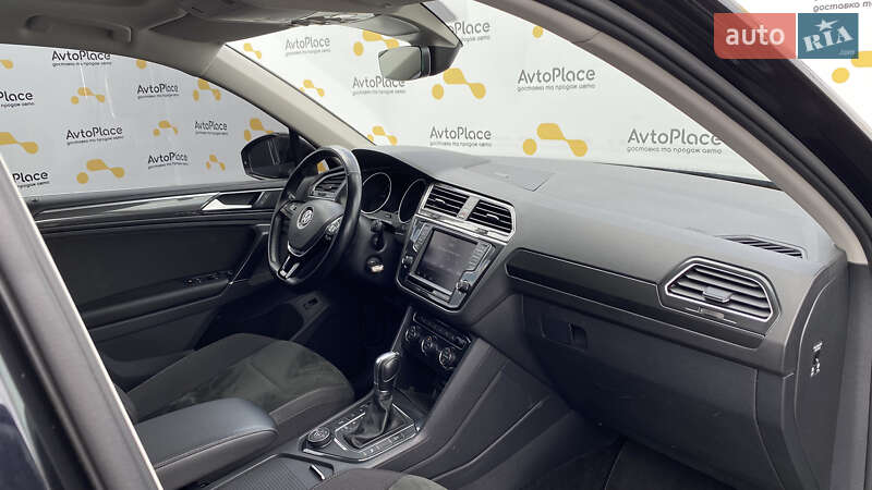 Внедорожник / Кроссовер Volkswagen Tiguan 2016 в Луцке