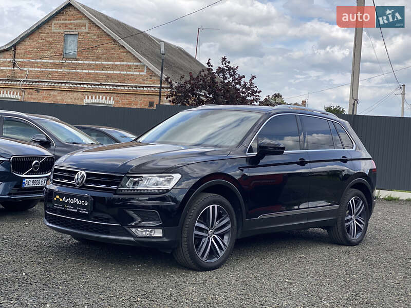 Внедорожник / Кроссовер Volkswagen Tiguan 2016 в Луцке