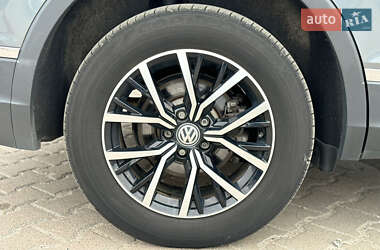 Внедорожник / Кроссовер Volkswagen Tiguan 2020 в 