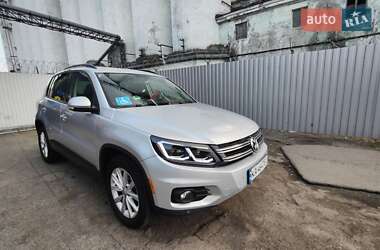 Внедорожник / Кроссовер Volkswagen Tiguan 2017 в Киеве