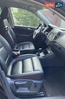 Внедорожник / Кроссовер Volkswagen Tiguan 2013 в 