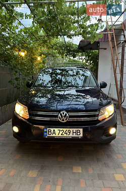 Внедорожник / Кроссовер Volkswagen Tiguan 2016 в Николаеве