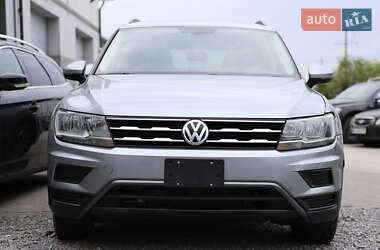 Позашляховик / Кросовер Volkswagen Tiguan 2019 в 