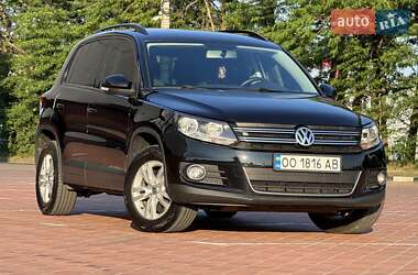 Внедорожник / Кроссовер Volkswagen Tiguan 2014 в 