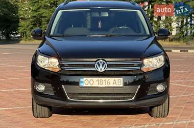 Внедорожник / Кроссовер Volkswagen Tiguan 2014 в 