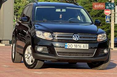Внедорожник / Кроссовер Volkswagen Tiguan 2014 в 