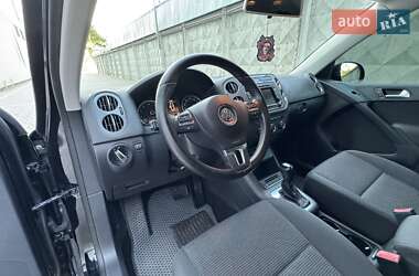 Внедорожник / Кроссовер Volkswagen Tiguan 2014 в 