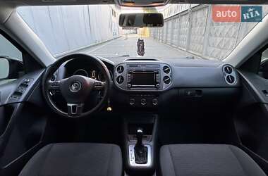 Внедорожник / Кроссовер Volkswagen Tiguan 2014 в 