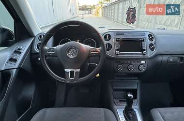 Внедорожник / Кроссовер Volkswagen Tiguan 2014 в 