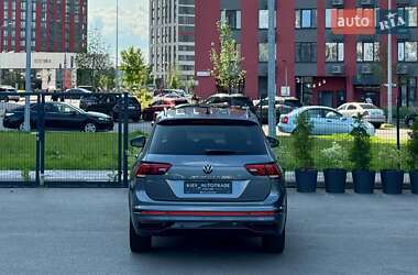 Внедорожник / Кроссовер Volkswagen Tiguan 2021 в 