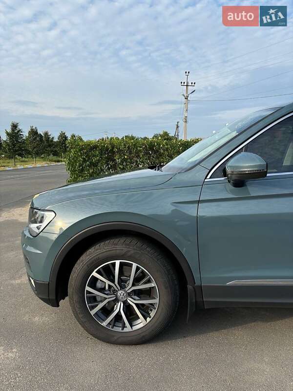 Внедорожник / Кроссовер Volkswagen Tiguan 2020 в Киеве