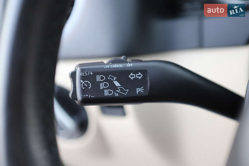 Внедорожник / Кроссовер Volkswagen Tiguan 2015 в Дрогобыче