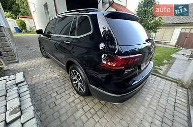 Внедорожник / Кроссовер Volkswagen Tiguan 2020 в 