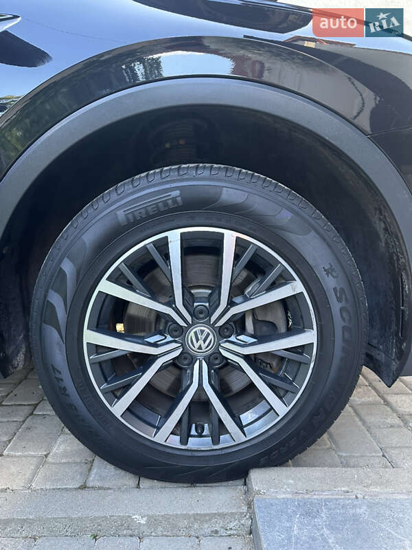 Позашляховик / Кросовер Volkswagen Tiguan 2020 в Києві