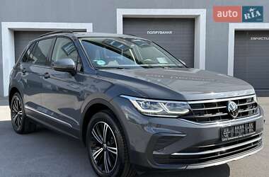 Внедорожник / Кроссовер Volkswagen Tiguan 2021 в Виннице