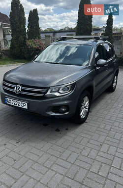 Позашляховик / Кросовер Volkswagen Tiguan 2012 в Харкові
