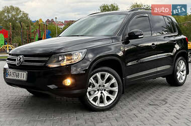 Внедорожник / Кроссовер Volkswagen Tiguan 2012 в Хмельницком